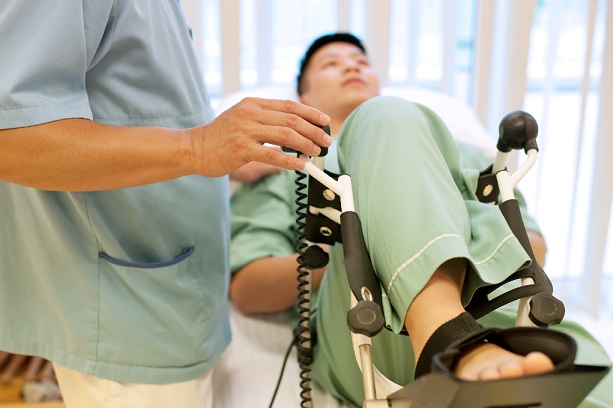 ket-hop-xuong-bang-khung-co-dinh-ngoai-bao-lau-co-the-thao-duoc1672473977