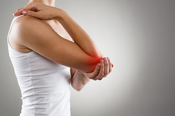 Đau khuỷu tay: tennis elbow, golfer’s elbow