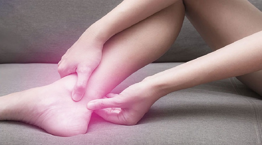 Đau cổ chân – bàn chân: viêm gân Achilles, viêm cân gan chân